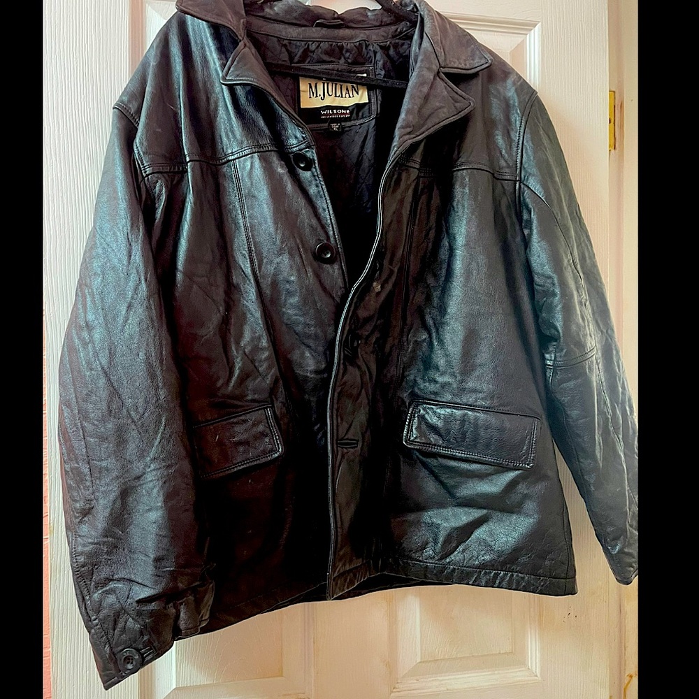 Super comfy black leather jacket